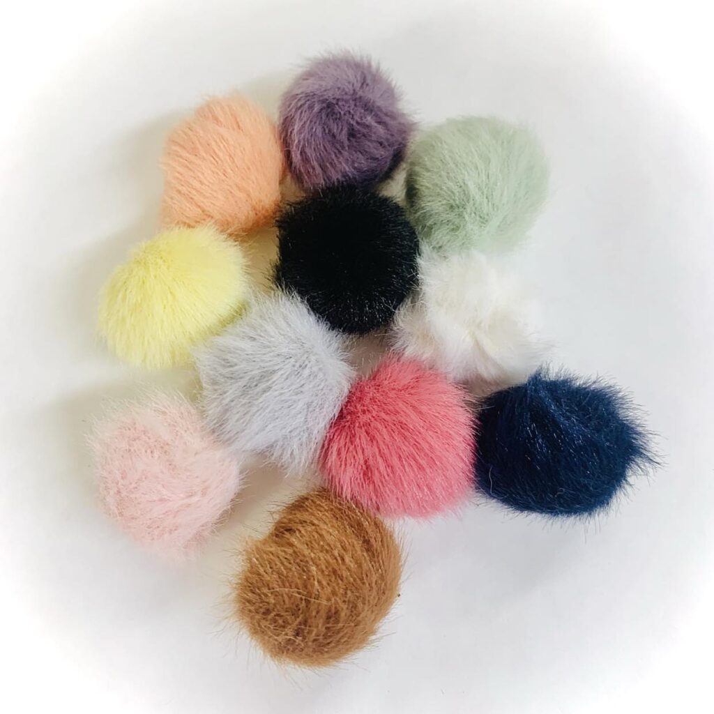 Pom Pom bollar 40cm Olika färger
